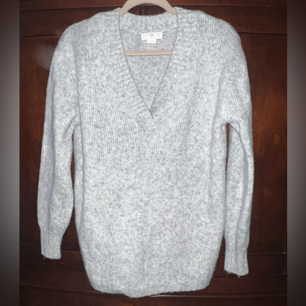 Gray V-Neck sweater. Oversized